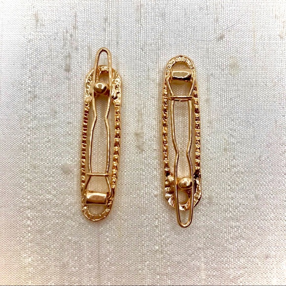 🧷🧷Gold Safety Pin Barrettes🧷🧷 - Picture 5 of 6